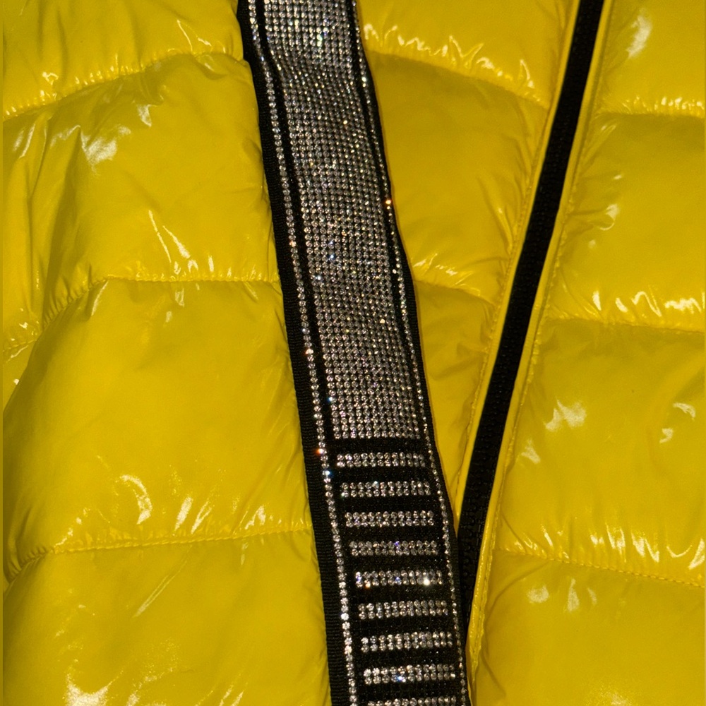 Switch Bubble Coat Size Large